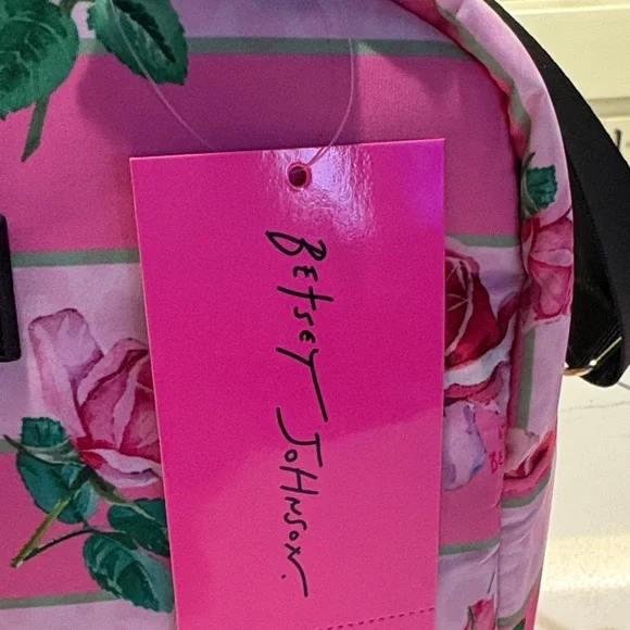 Betsey Johnson Pink Rose Lunch Bag - Picture 3 of 11
